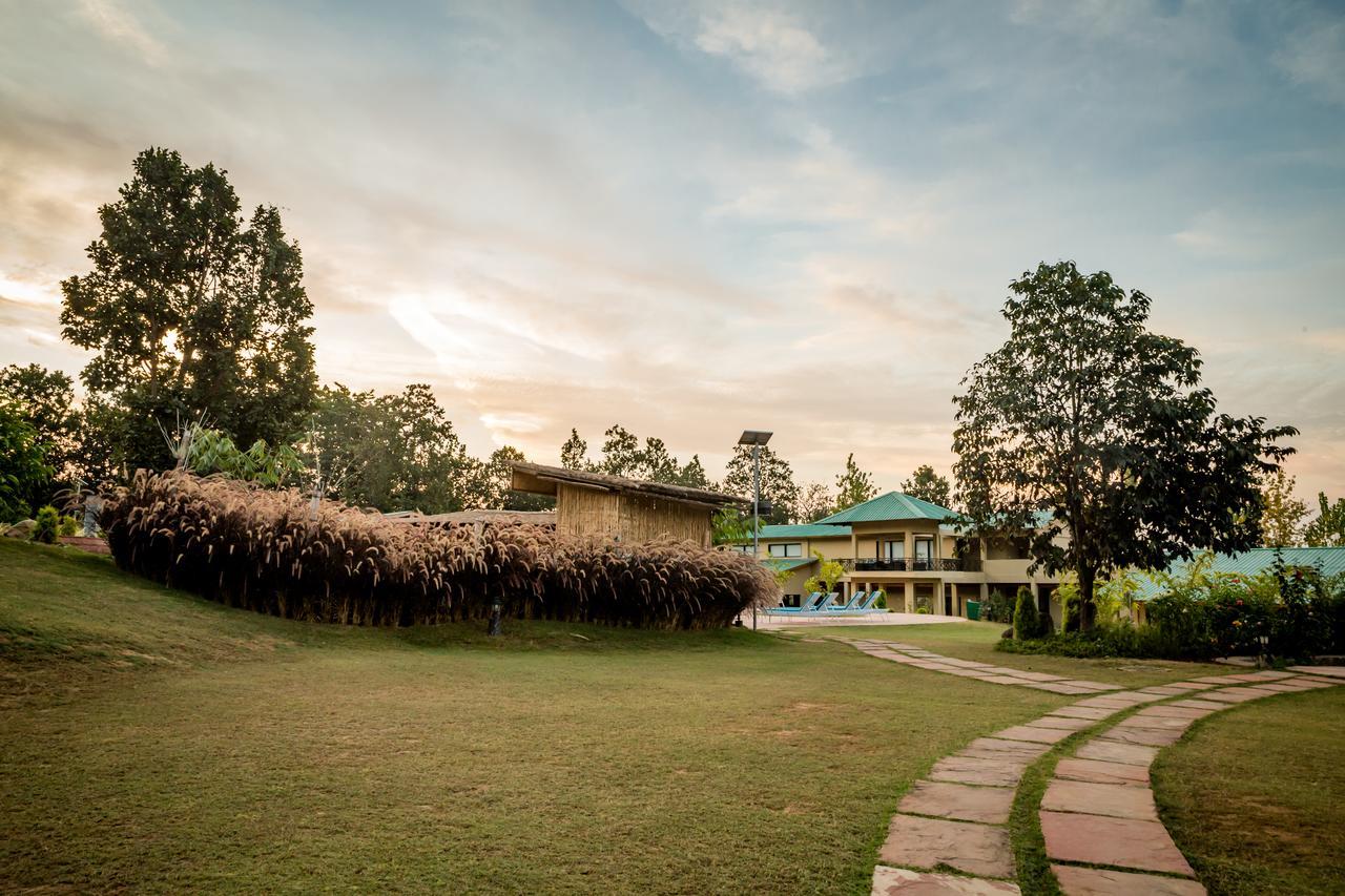 Sitabani Jungle And Spa Resort Rāmnagar Buitenkant foto