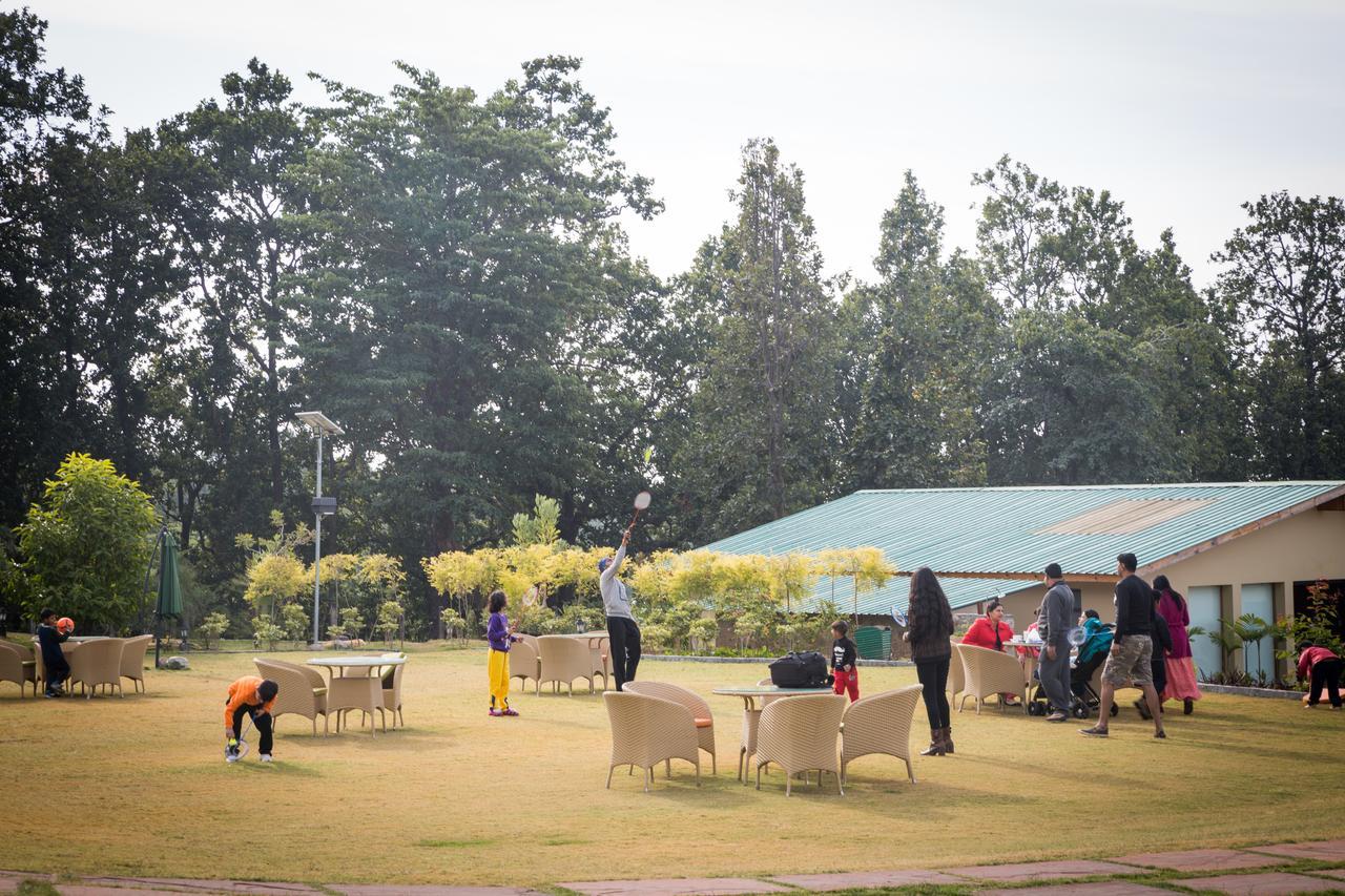 Sitabani Jungle And Spa Resort Rāmnagar Buitenkant foto