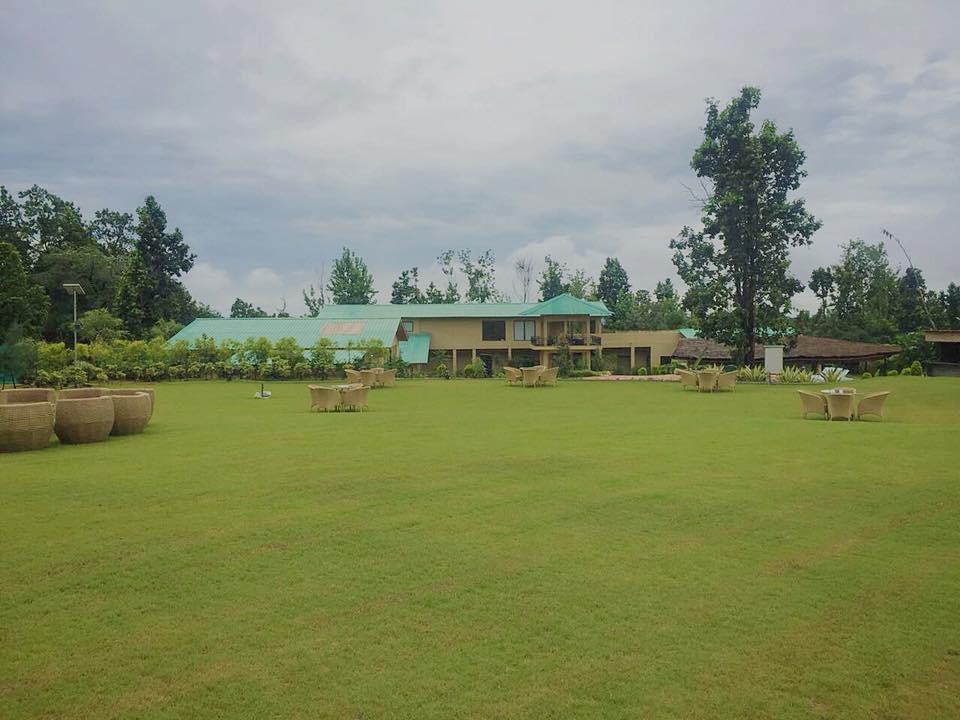 Sitabani Jungle And Spa Resort Rāmnagar Buitenkant foto